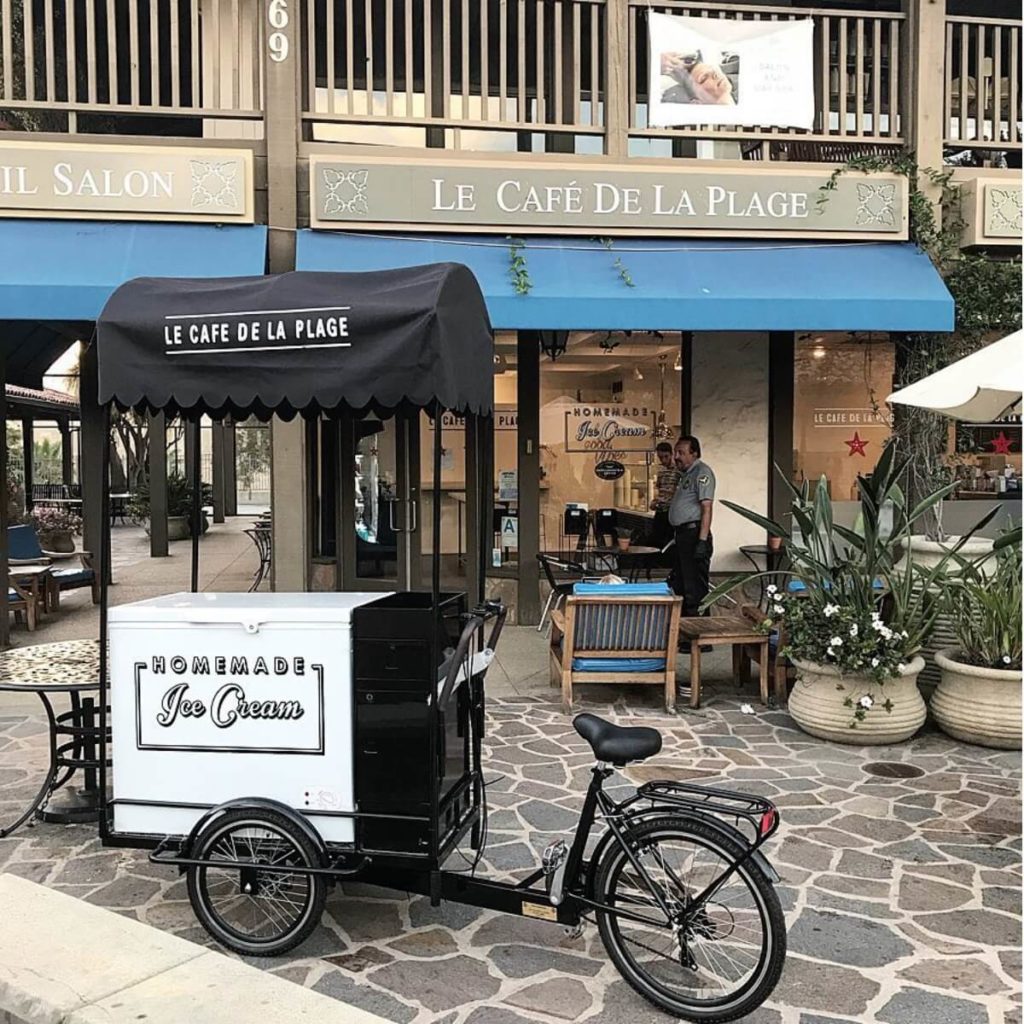 Le Cafe De La Plage Ice Cream Vending Cart