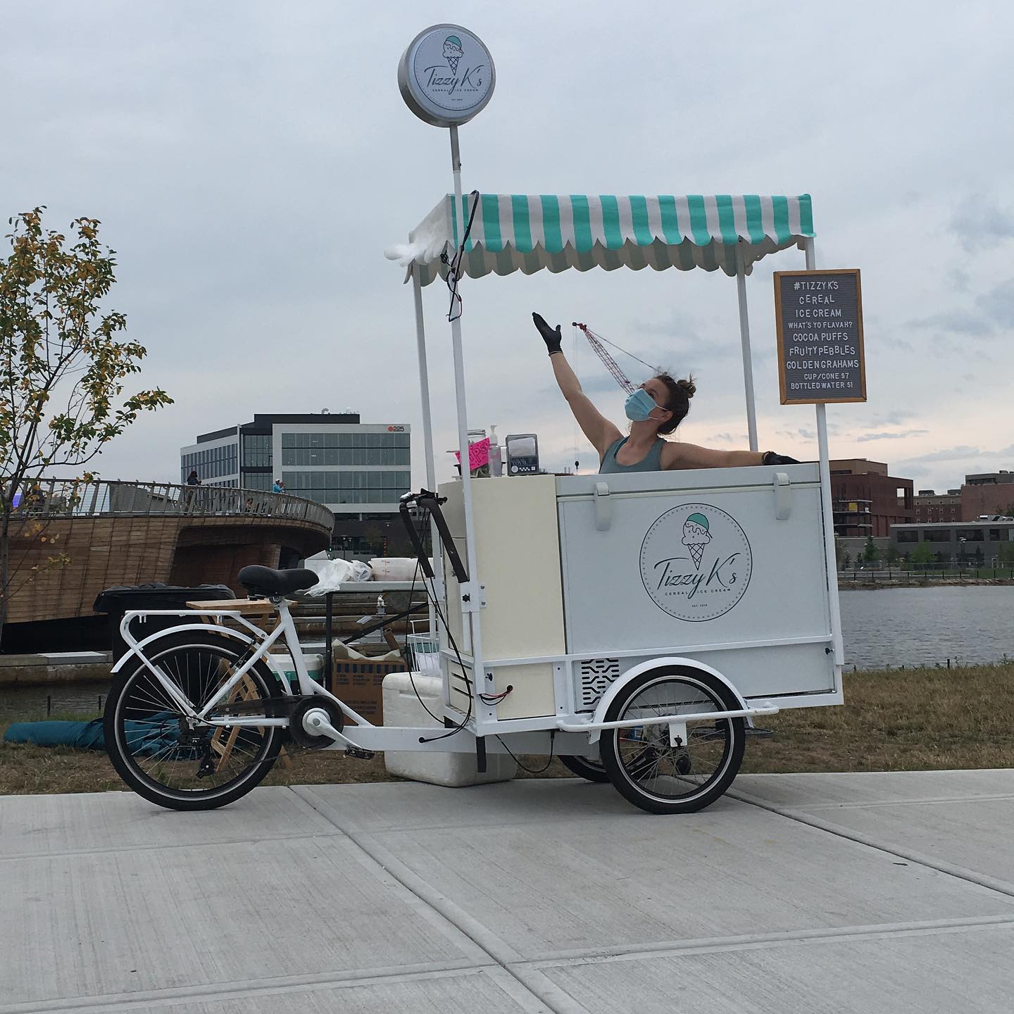 How to Clean an Ice Cream Cart